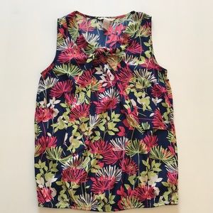 Banana Republic Blouse - Size XS. Great condition